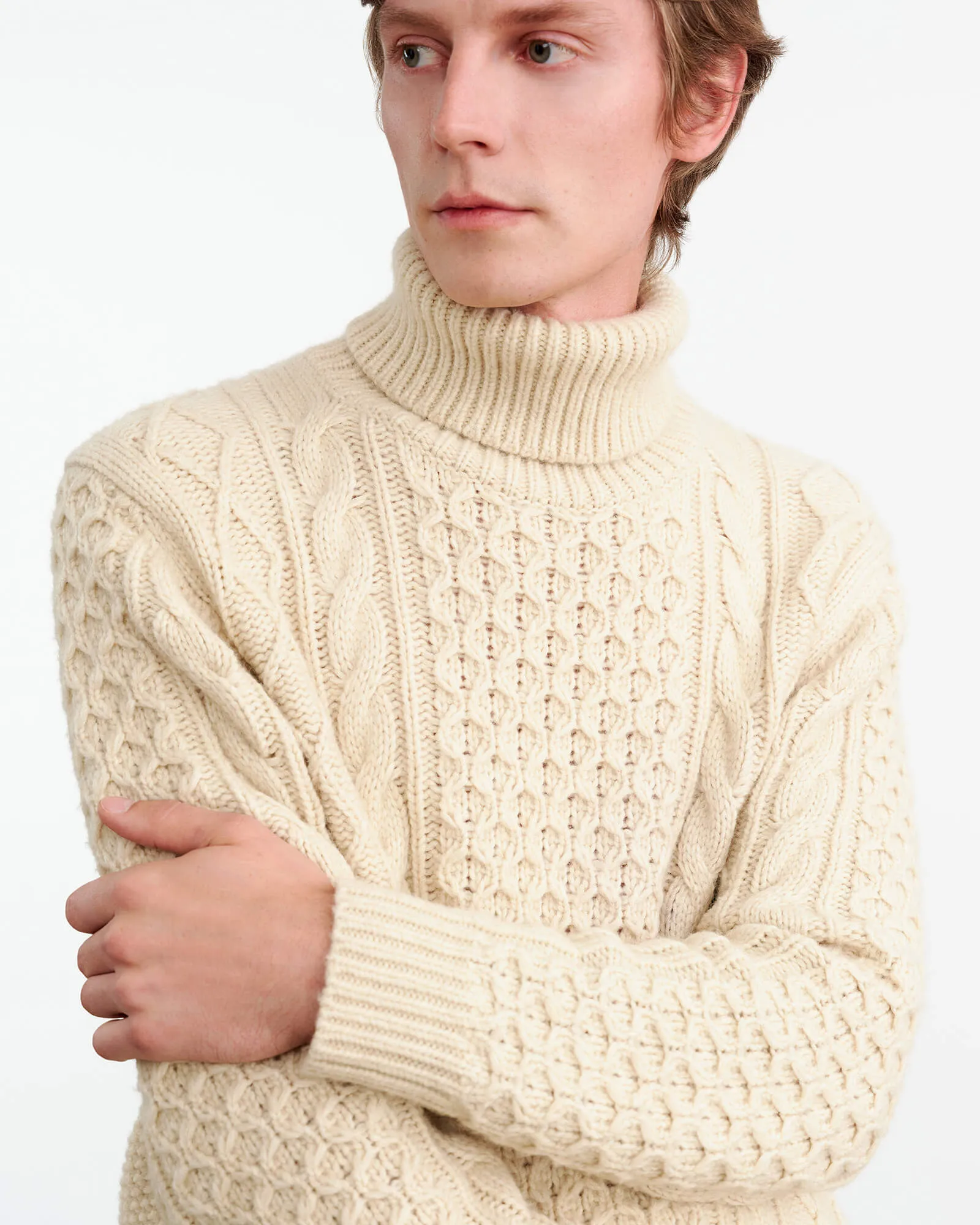 DEWEY TURTLENECK SWEATER